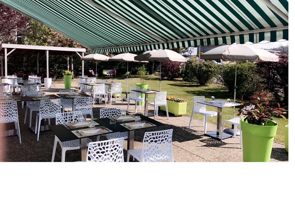 Hotel Campanile Saint-Avold Restaurace fotografie